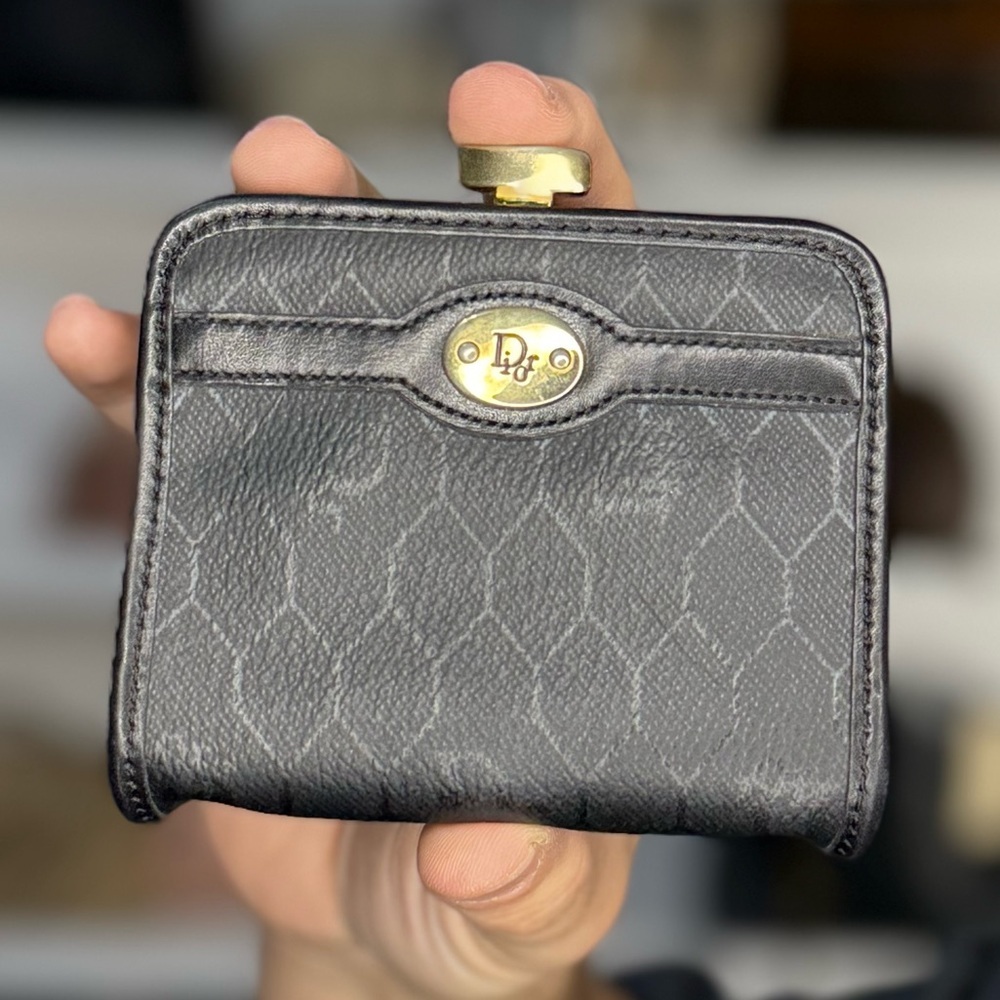 DIOR KISSLOCK POUCH